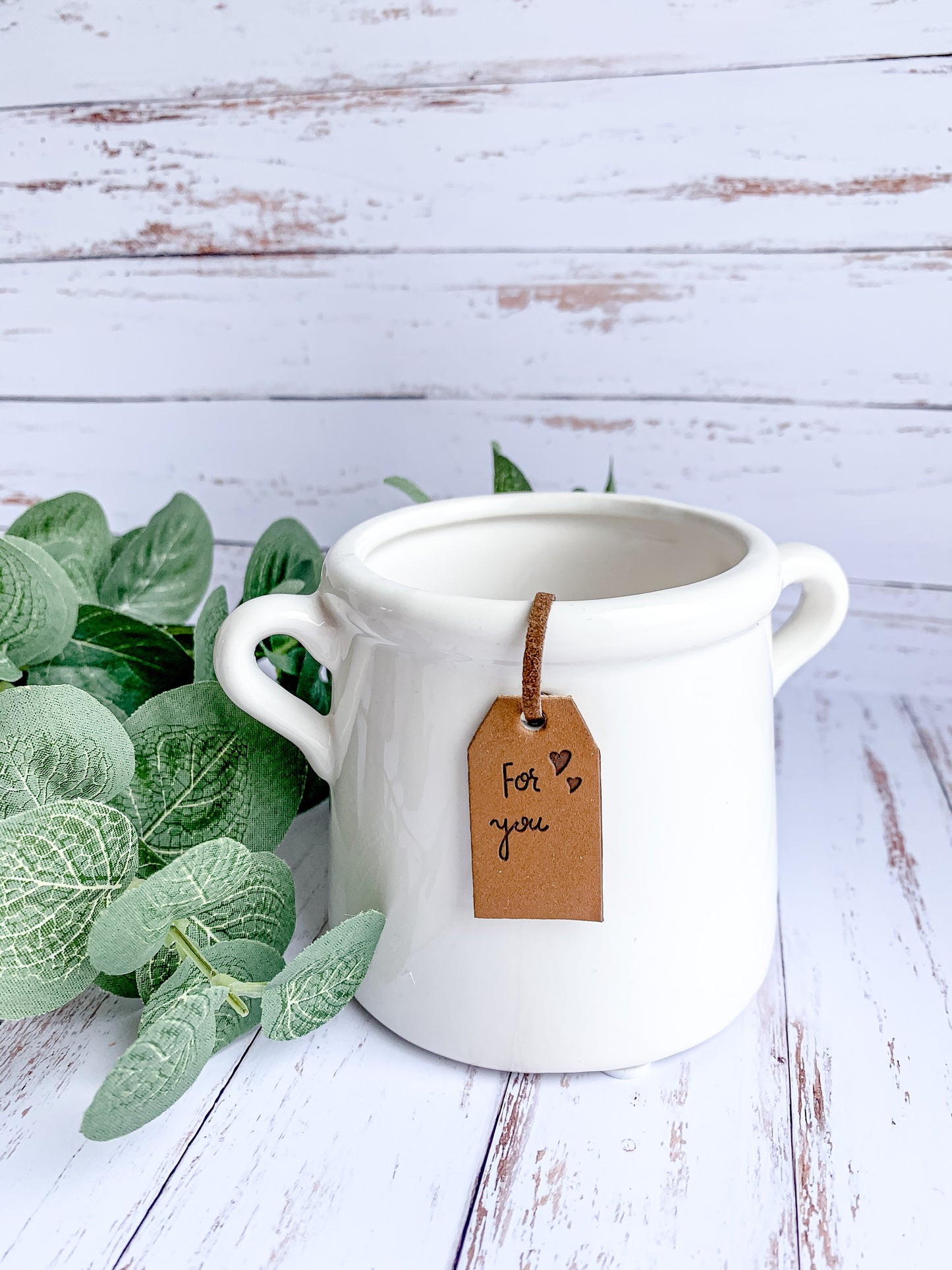 Ceramic White Pot With Handles & Label 8cm